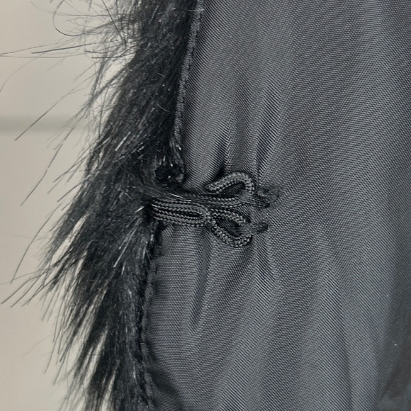 Faux Fur Vest - Picture 6 of 8